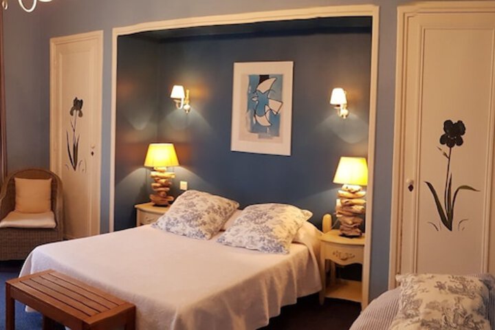 Room 6 of 35