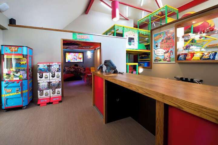 Room 14 of 23
