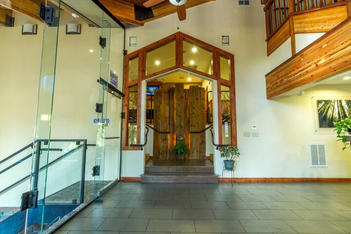 Hotel 4 of 67