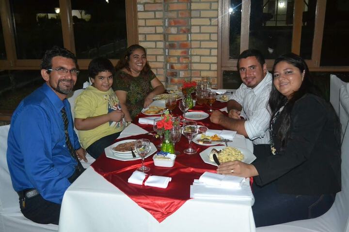 Dining 52 of 82