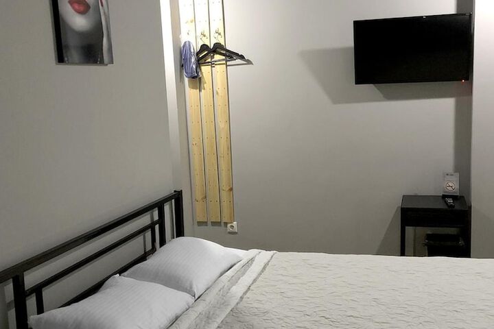 Room 32 of 56