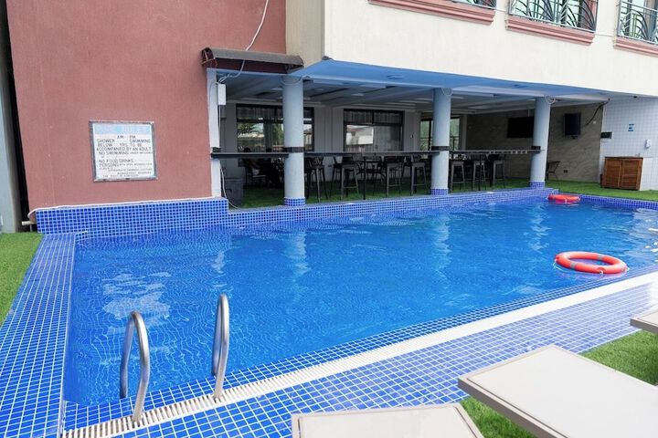 Pool 19 of 43