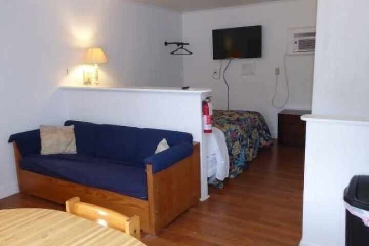 Room 19 of 113
