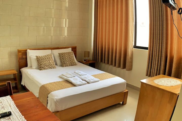 Room 15 of 53