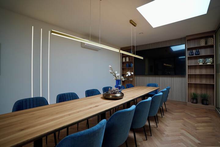 Business Center 55 of 70