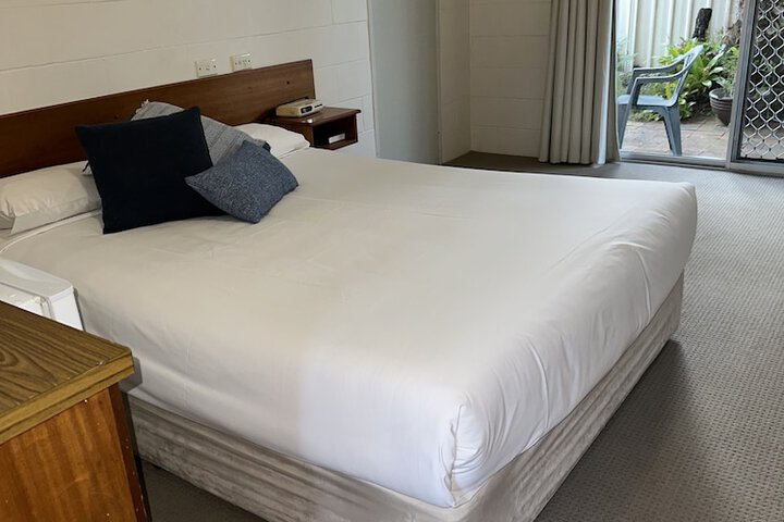 Room 12 of 24