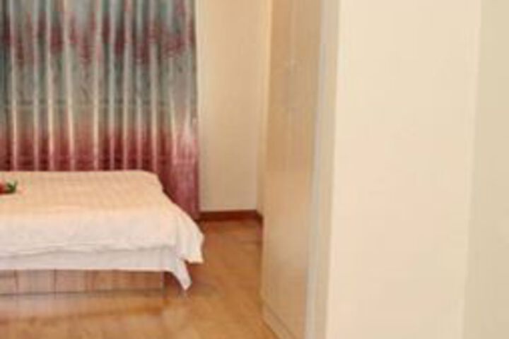 Room 10 of 57