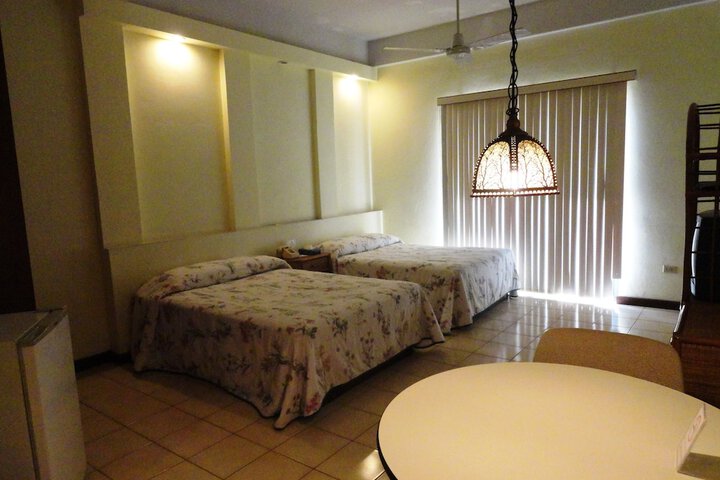 Room 5 of 26