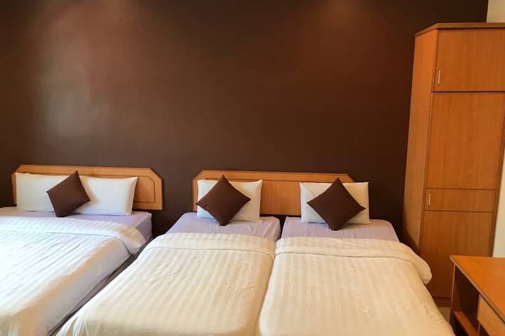 Room 15 of 47