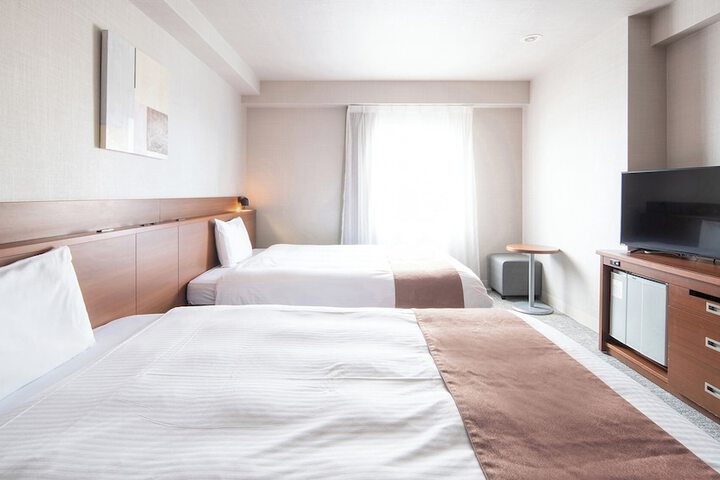 Room 22 of 172