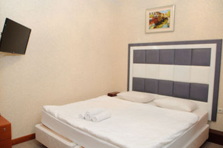Room 36 of 65