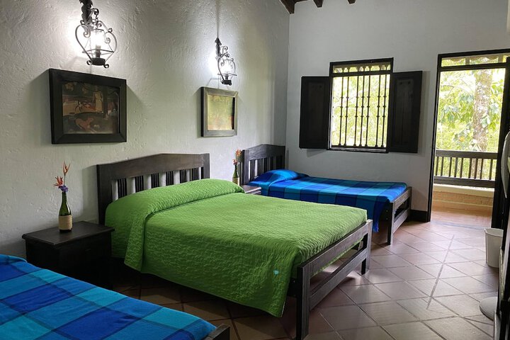 Room 28 of 153