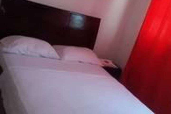 Room 6 of 6
