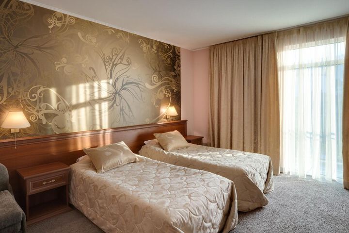 Room 40 of 50