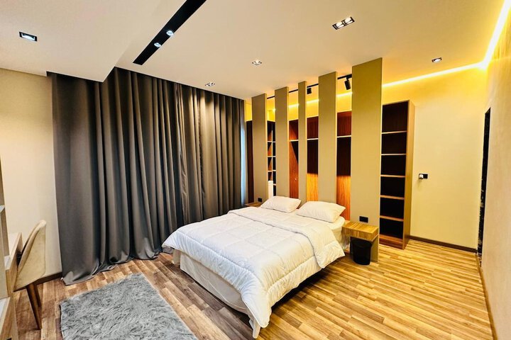 Room 68 of 147