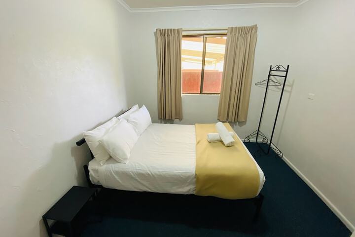 Room 29 of 151