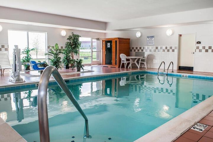 Photo of Comfort Suites near Indianapolis Airport Pool