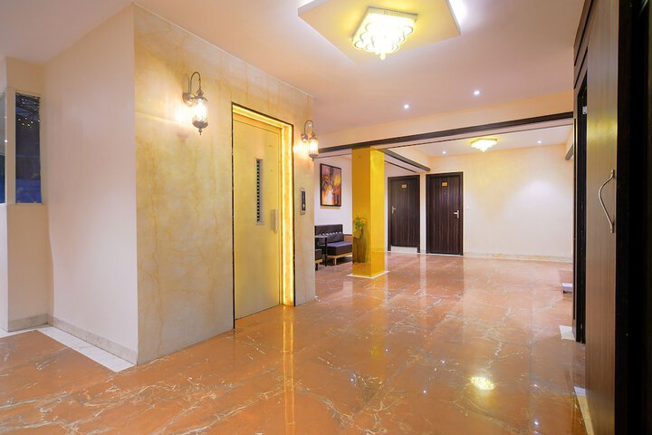Hotel Interior 4 of 33