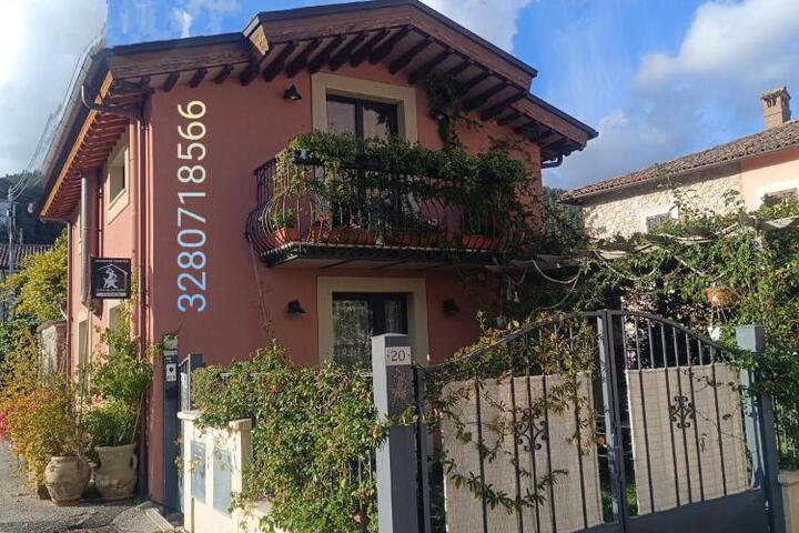 la bottega del fabbro affitto breve
