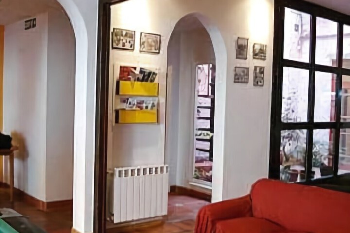 Photo 9