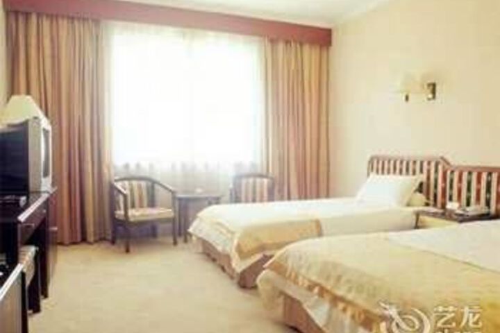 Room 4 of 31