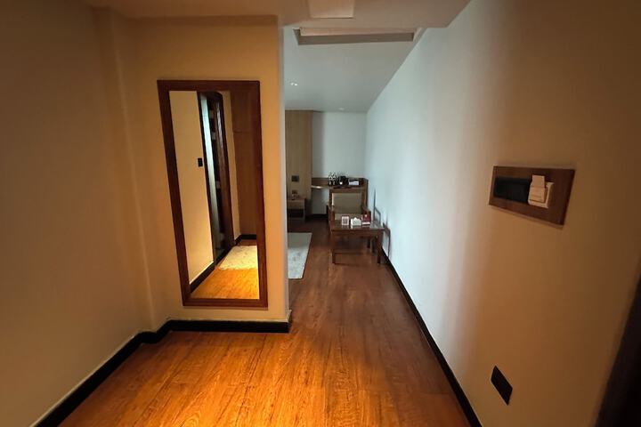 Room 17 of 85