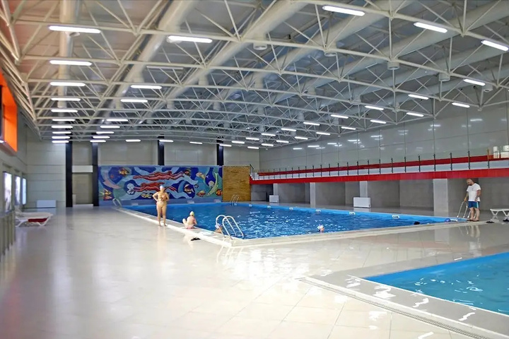 Pool 9 of 12