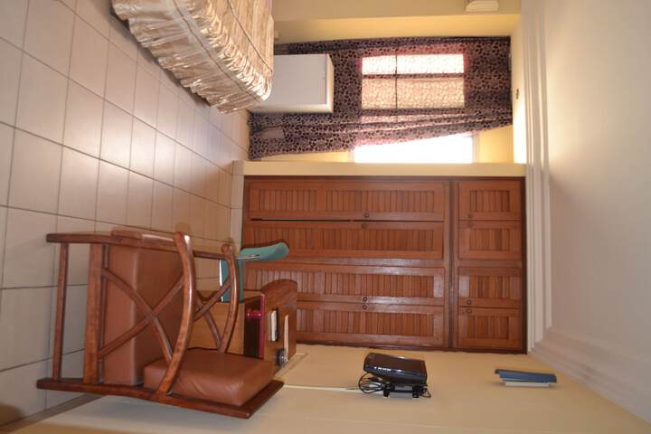 Room 18 of 31