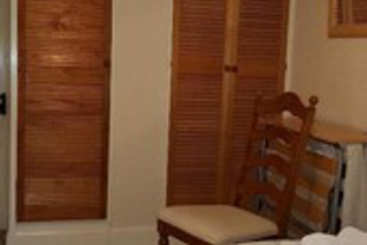 Room 83 of 105