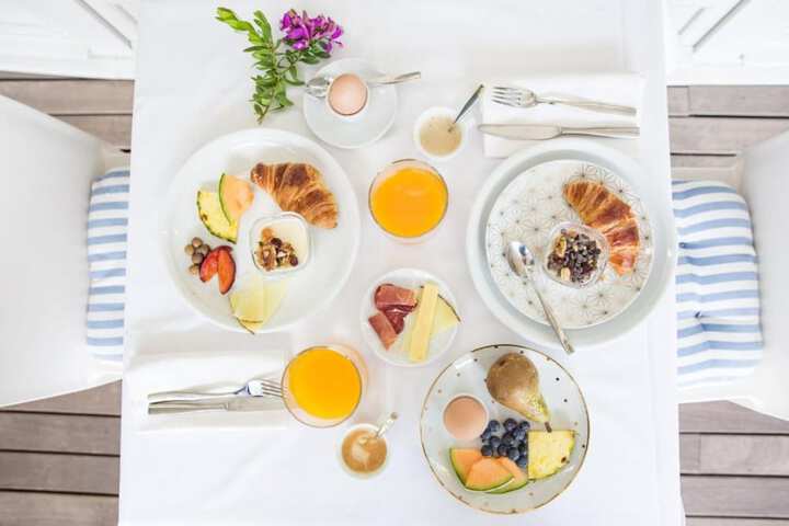 Breakfast/Coffee Service 29 of 36