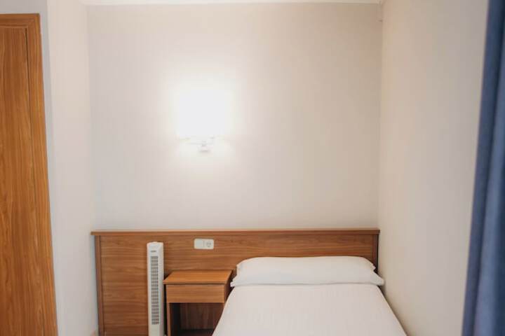 Room 15 of 81