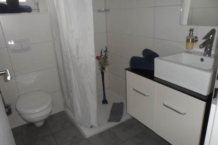 Room 18 of 34