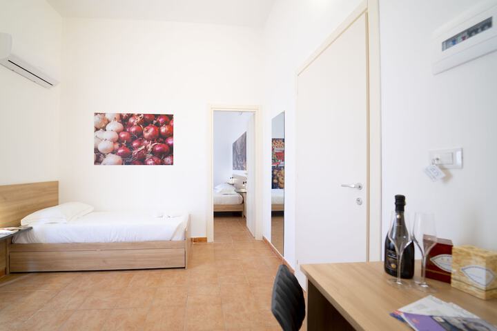Room 44 of 107