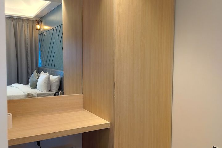 Room 38 of 62
