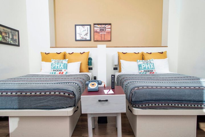 Room 22 of 53