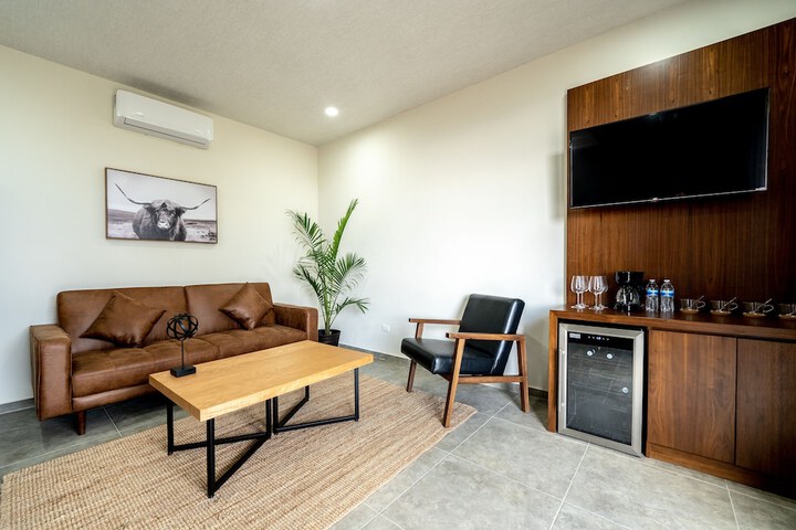 Room 2 of 22