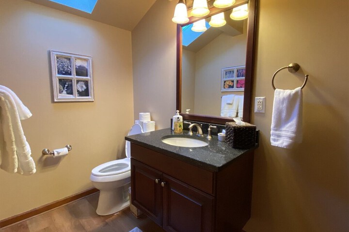 Room 15 of 28