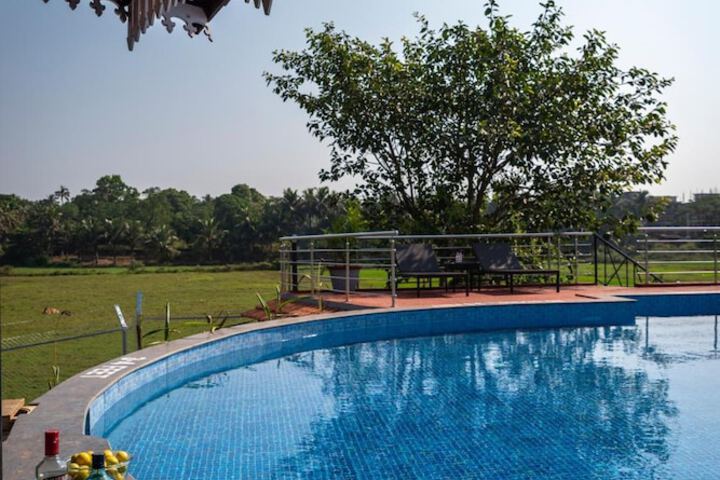 Pool 72 of 94