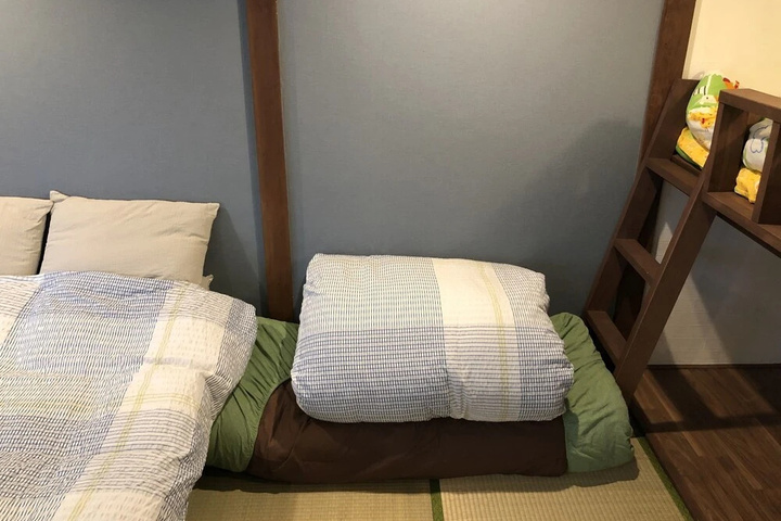 Room 5 of 14