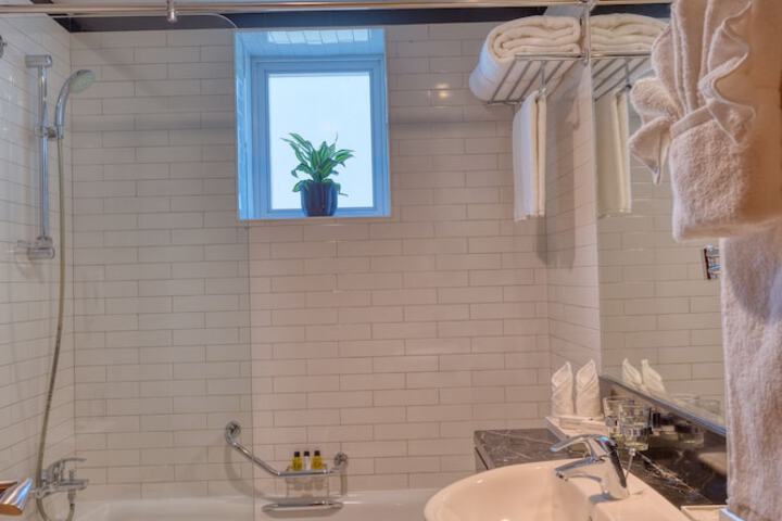 Bath Photo