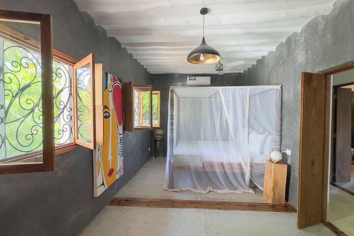 Room 18 of 89