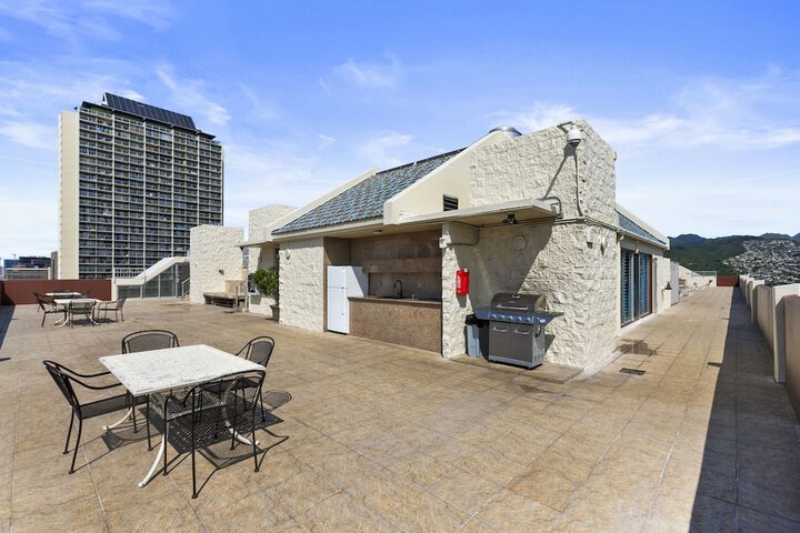 Terrace/Patio 5 of 9