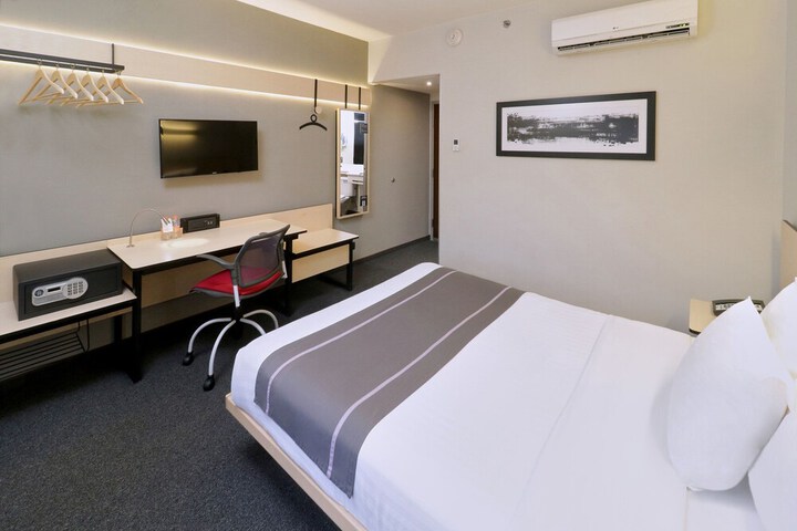 Room 13 of 45