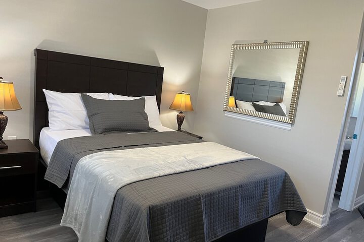 Room 2 of 21