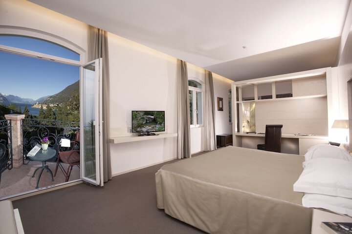 Room 20 of 74