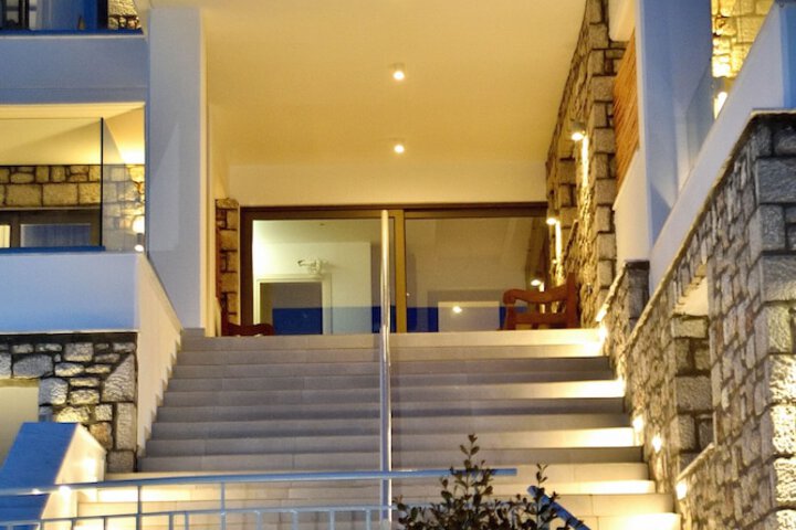Hotel 55 of 72