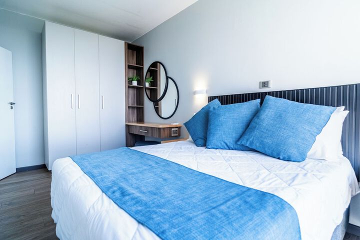 Room 52 of 223