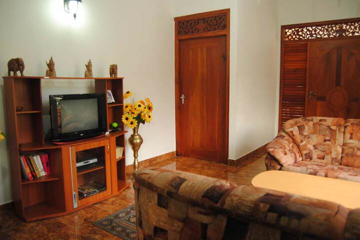 Room 9 of 17