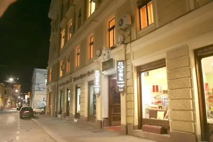 AGAPE HOTEL & RESTAURANT