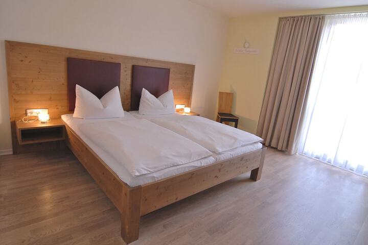 Room 14 of 44